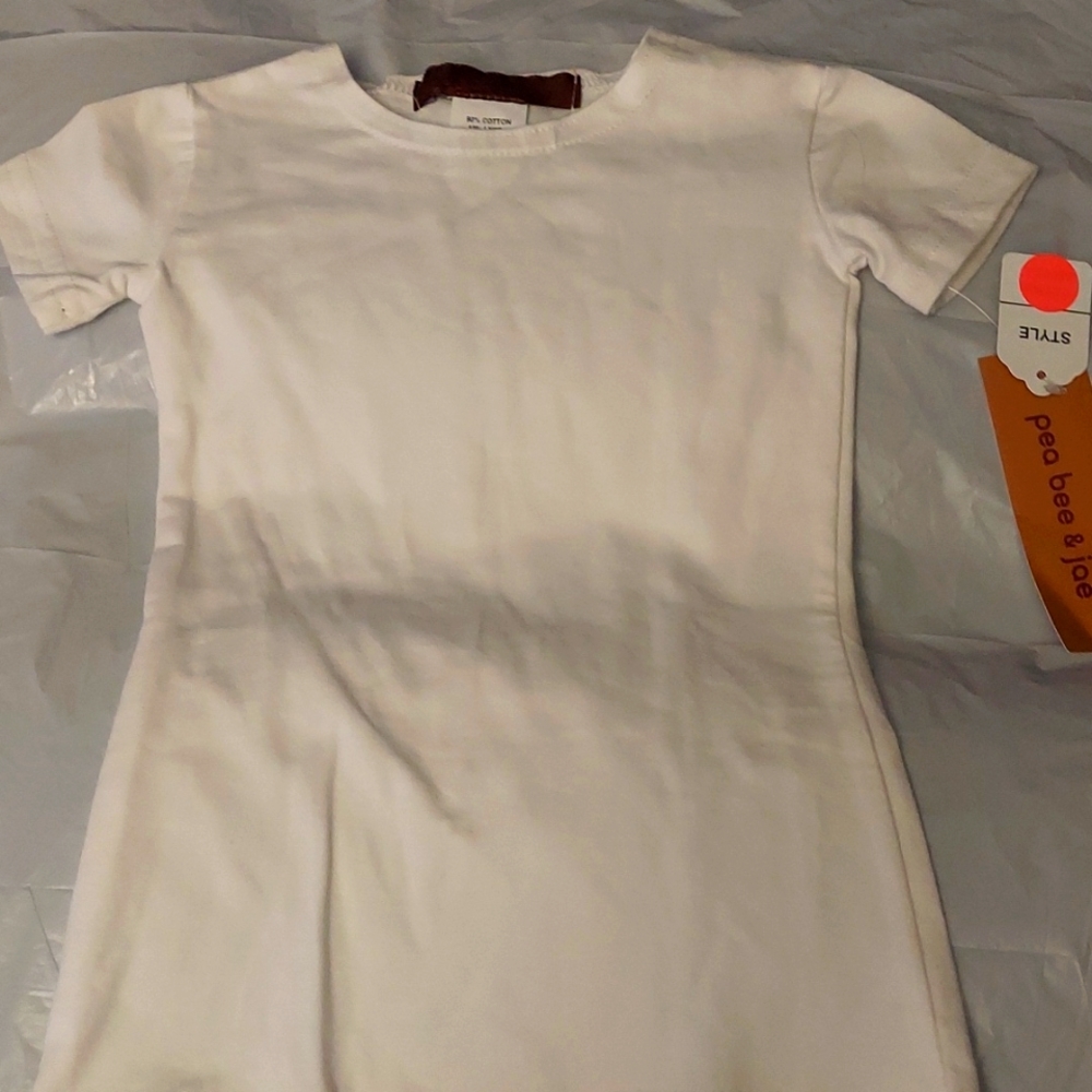 Pea bee & jae white short sleeve shell